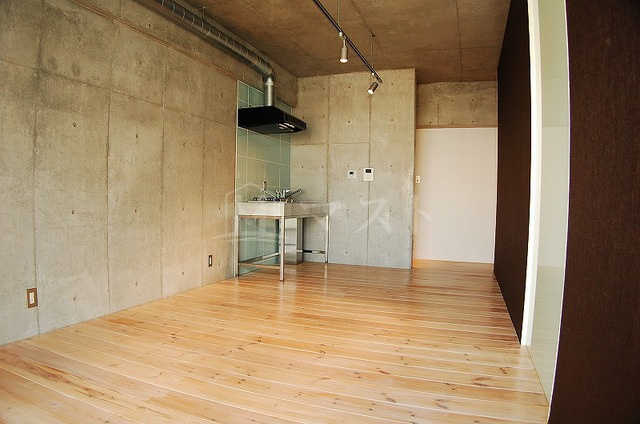 アドバンス心斎橋NEXTUREの内装|※別号室参考写真