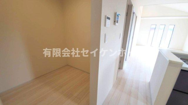 寄居町富田　新築住宅２号棟（平屋建）土地広々88坪超の収納
