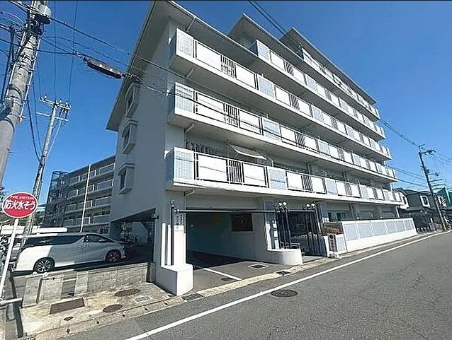 エルパーク西京・大原野の外観|RC造につき、しっかりとした建物です◎