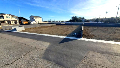 深谷市菅沼　建築条件なし売地『武川駅』徒歩６分の前面道路含む現地写真