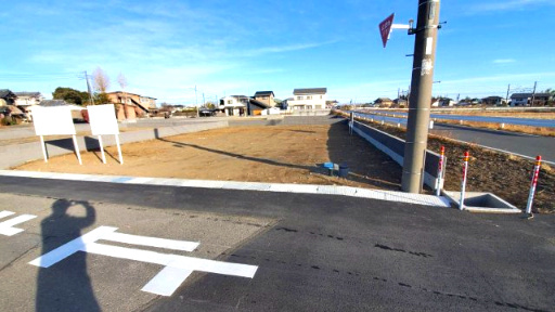 深谷市菅沼　建築条件なし売地『武川駅』徒歩６分の前面道路含む現地写真