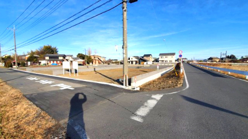 深谷市菅沼　建築条件なし売地『武川駅』徒歩６分の前面道路含む現地写真