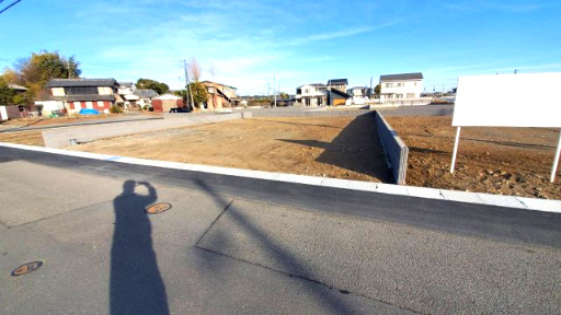 深谷市菅沼　建築条件なし売地『武川駅』徒歩６分の前面道路含む現地写真