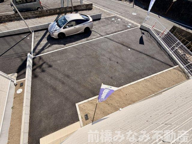高崎市下里見町第1　１号棟(全２棟)　クレイドルガーデン　新築建売分譲の駐車場|駐車場があるので、車を買う予定の方も安心です