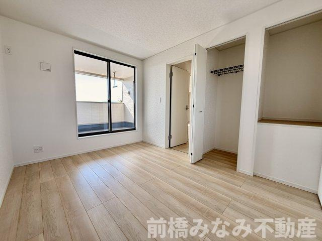 高崎市箕郷町白川第2　４号棟(全６棟)　クレイドルガーデン　新築建売分譲の洋室|スタンダードな洋室です