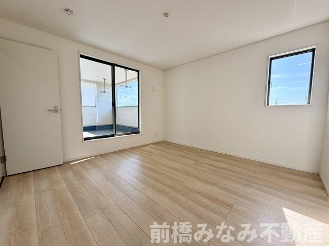 高崎市箕郷町白川第2　４号棟(全６棟)　クレイドルガーデン　新築建売分譲のバルコニー|バルコニー付きです