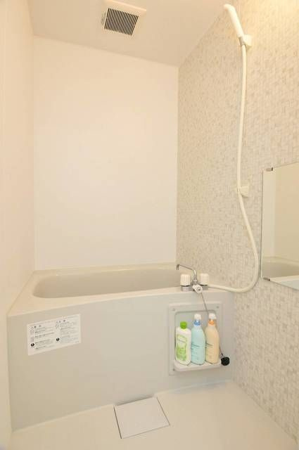 カーサビアンカ高松の浴室