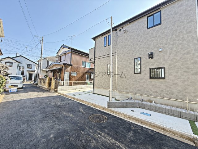 所沢市林3丁目・全2棟　新築一戸建　B号棟の前面道路含む現地写真