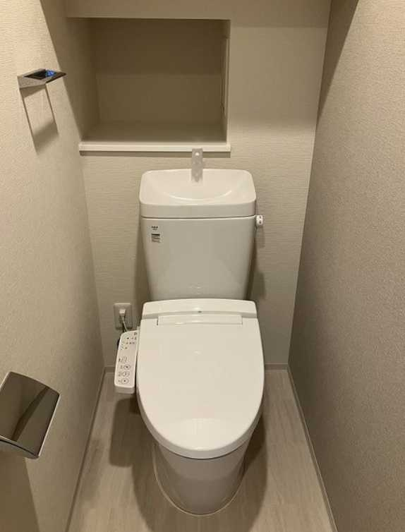 プレディアコート三軒茶屋　ペット相談　礼金０　フリーレント　新築のトイレ