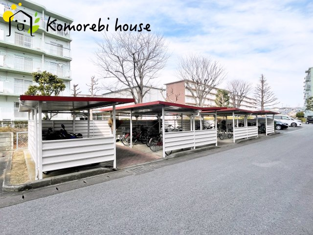 東新井団地9号棟の駐輪場|駐輪場です