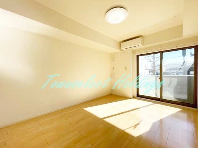 藤沢市湘南台２丁目のアパートの居間・リビング