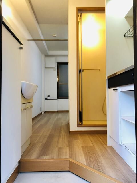 オノラインビルの玄関