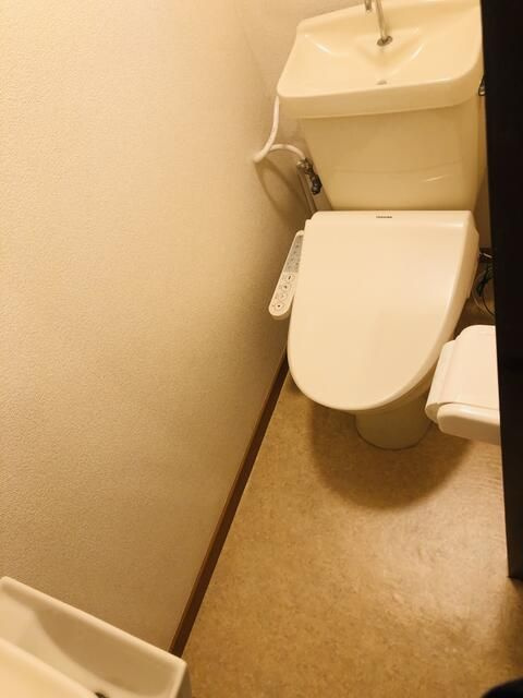 オノラインビルのトイレ