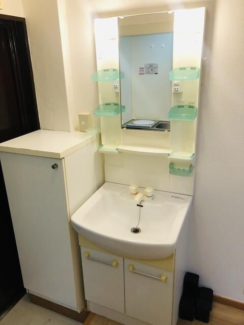 オノラインビルの洗面所