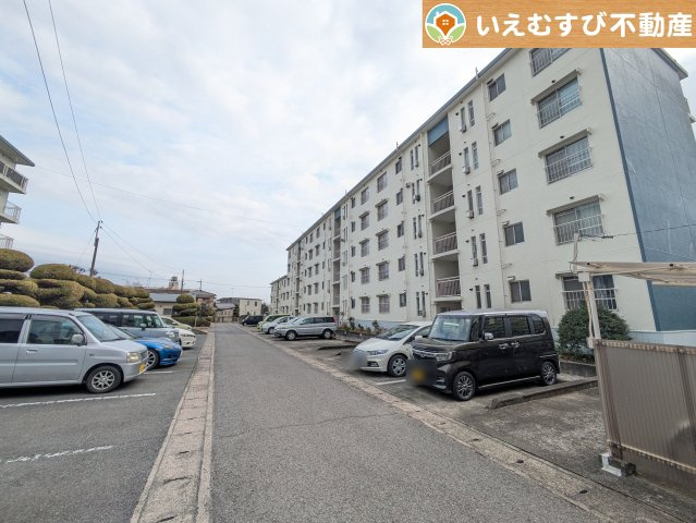 熊谷団地17号棟の外観