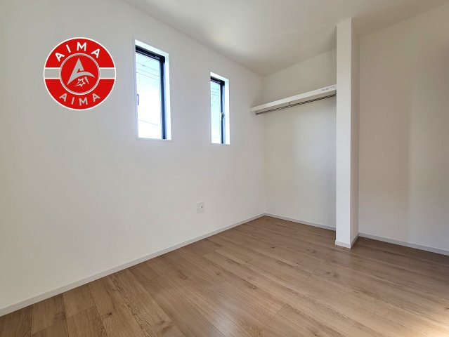 福岡市早良区有田6丁目第1-2棟（1号棟）の子供部屋|柔らかい陽光が差し込む明るいお部屋を演出する設計。彩光の取れる窓が気持ちの良いお部屋を創り上げます。