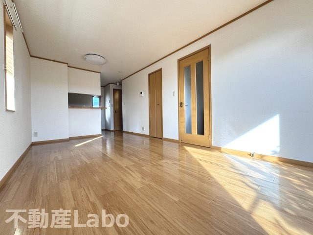 メゾンコモド B