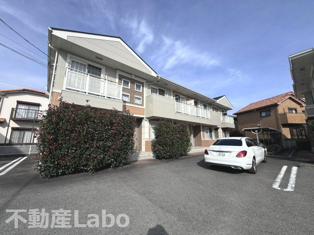 メゾンコモド B