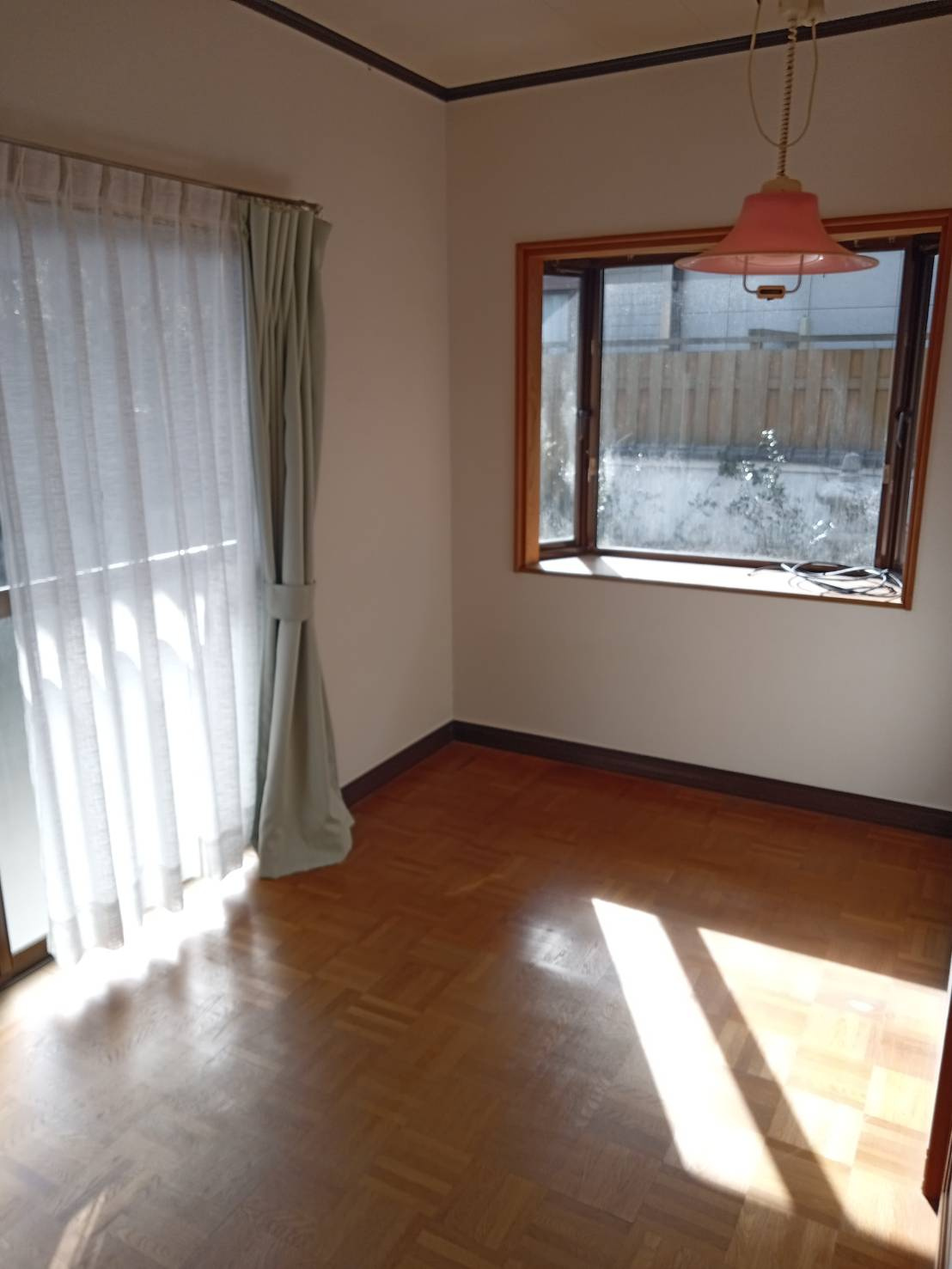 西平田町　戸建の和室