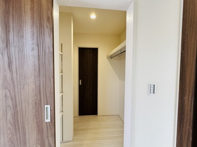 八王子市　久保山町　新築一戸建て　２期の収納|～大容量収納可能、玄関とキッチンから繋がる大型パントリー～