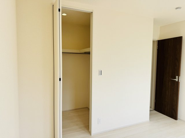 八王子市　久保山町　新築一戸建て　２期の収納|～ウォークインクローゼットでお荷物がスッキリ収まります～