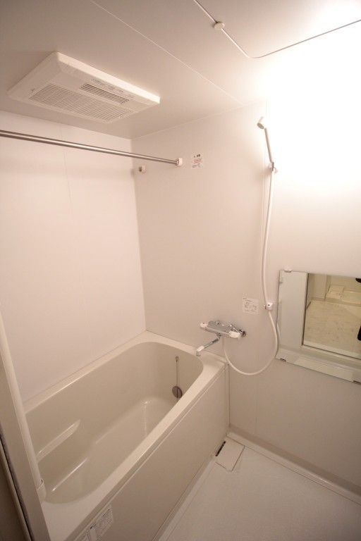 アウラデパリュ－ルの浴室