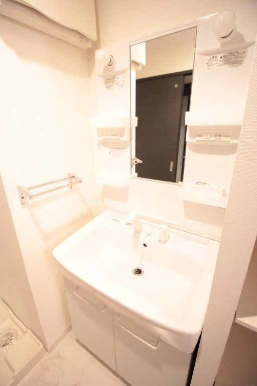 アウラデパリュ－ルの独立洗面台