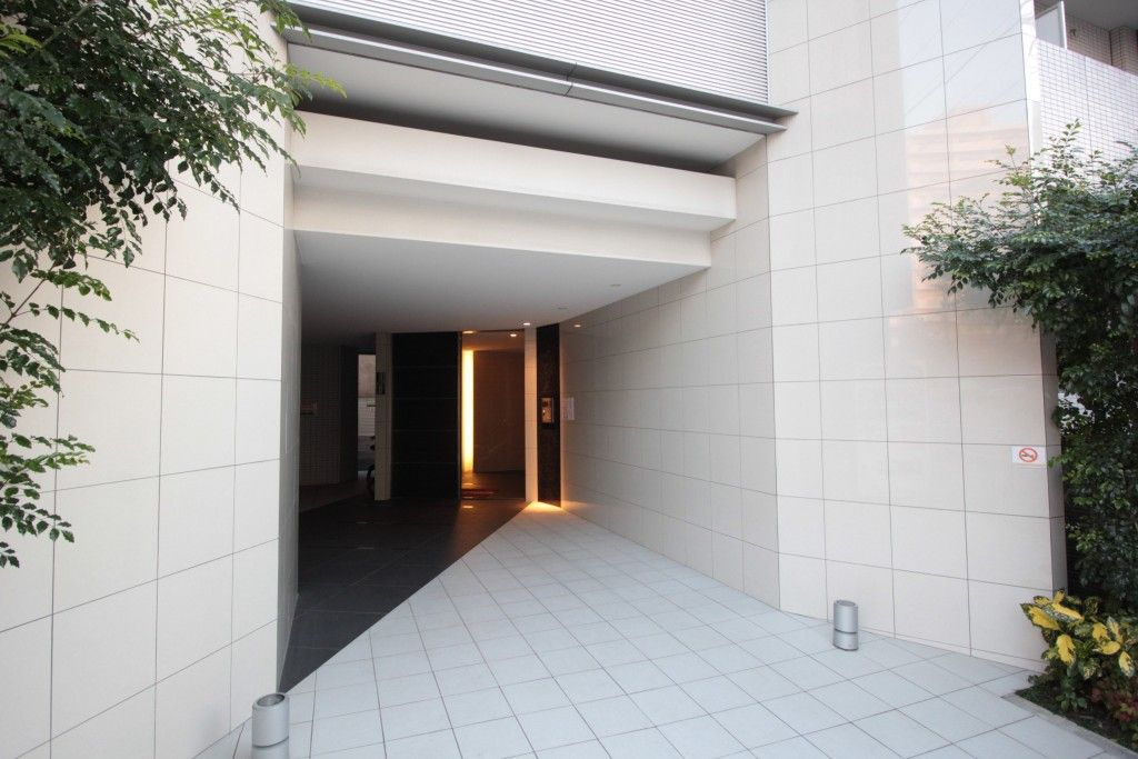 アウラデパリュ－ルのエントランス