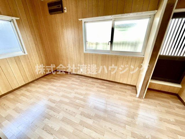 庄内幸町2丁目貸家の寝室