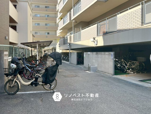 グランドメゾン小阪の駐輪場|駐輪場：空き要確認