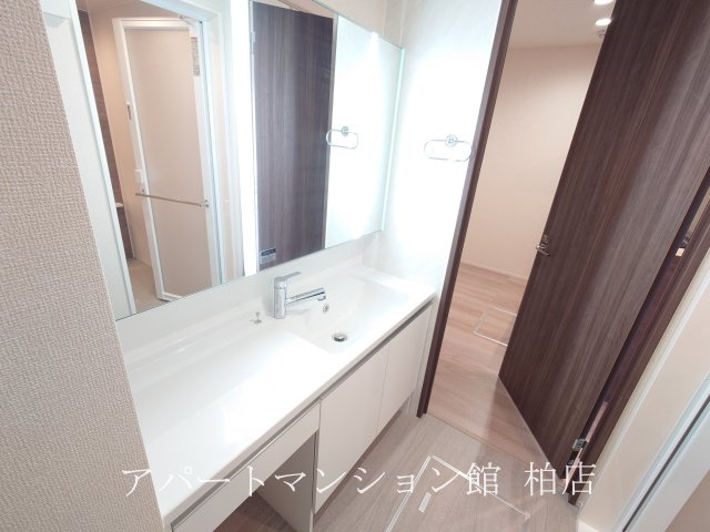 b-kubus(ビークブス)の独立洗面台
