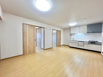 【洋室】 | 堺東グリーンハイツ | ◆南向き日当り良好◆たっぷりの陽光に包まれる明るい住まいになりますね♪是非現地にてご確認ください！