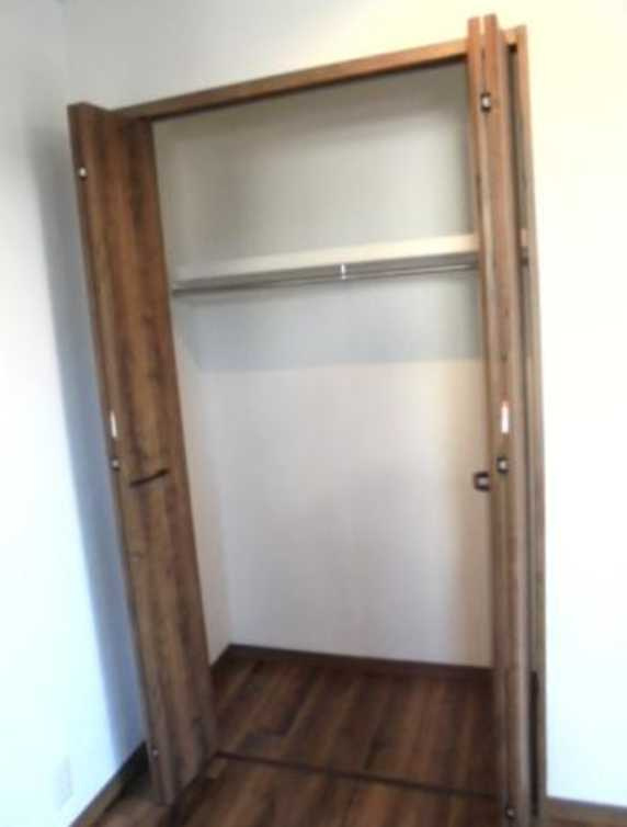 GRAND駒沢公園　オートロック　ペット相談　外観タイル貼りの収納