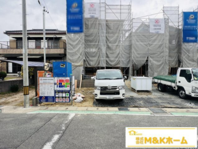 半田市花田町1丁目　全2棟　1号棟の外観|R8.2.24撮影　並列駐車3台可能☆