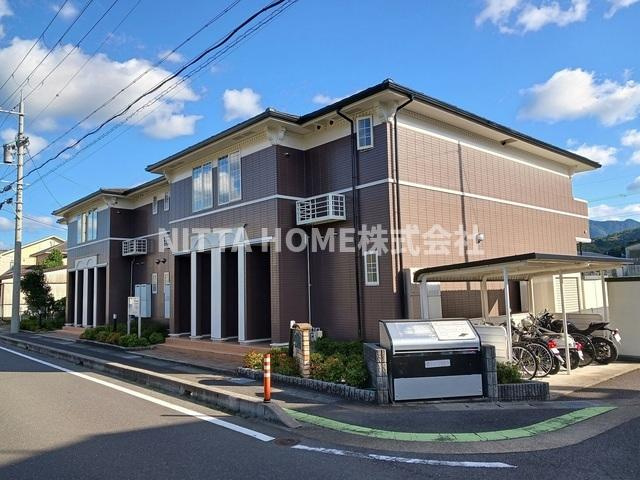 ベル・ヴィオラの外観|トランクルームを完備しています◎