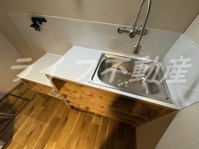 御厨東2丁目　貸家のキッチン|キッチンでお料理をお楽しみください
