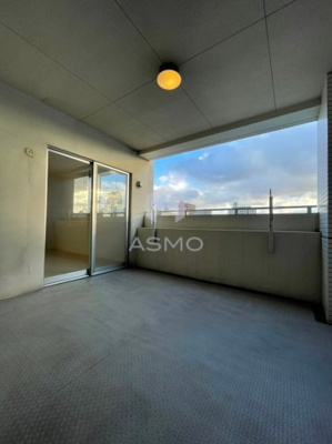 【バルコニー】 | ラフルール | ※同物件　別間取り　参考写真