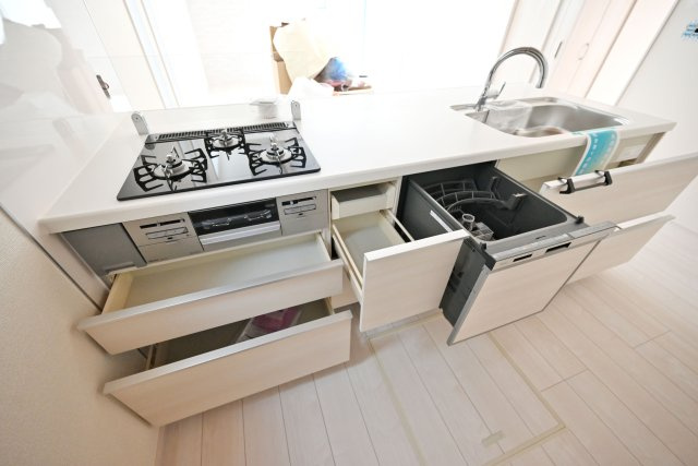 ブルーミングガーデン浜甲子園2丁目新築一戸建て│3LDK+並列駐車2台可の前面道路含む現地写真|前面道路幅員26.8ｍ