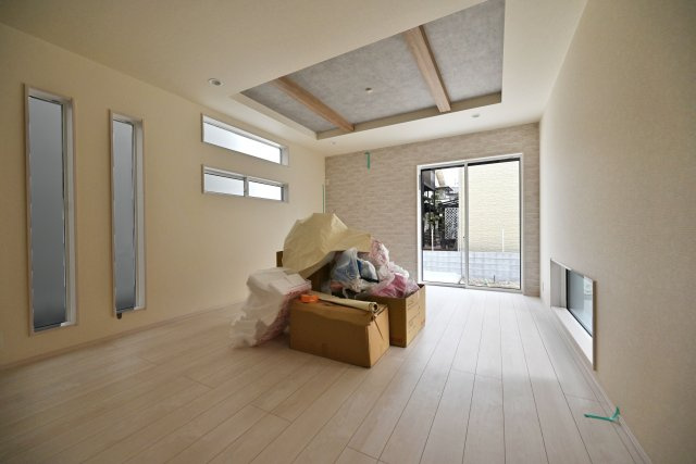 ブルーミングガーデン浜甲子園2丁目新築一戸建て│3LDK+並列駐車2台可の外観|1号棟外観です。スタイリッシュな外観が目を引きます。並列駐車2台可。詳しくはお気軽にお問い合わせください。