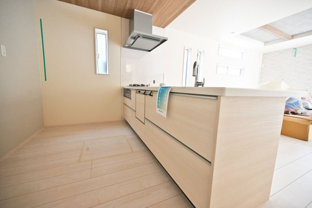 ブルーミングガーデン浜甲子園2丁目新築一戸建て│3LDK+並列駐車2台可の外観|安心の耐震等級3、制震ダンパー設置物件です。詳しくはお気軽にお問い合わせください。