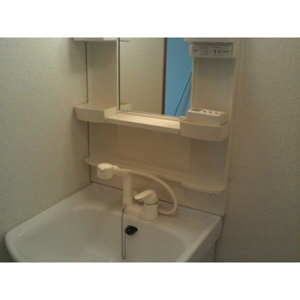 アンプルールフェールTSUGEの洗面所