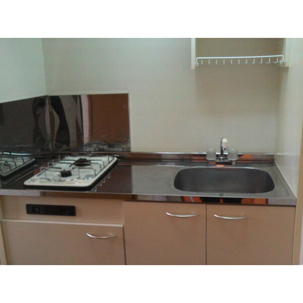 アンプルールフェールTSUGEのキッチン