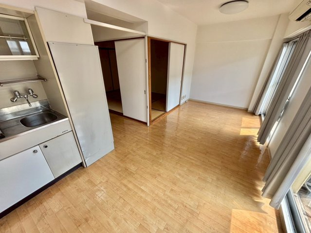 ファーストイン手柄の居間・リビング