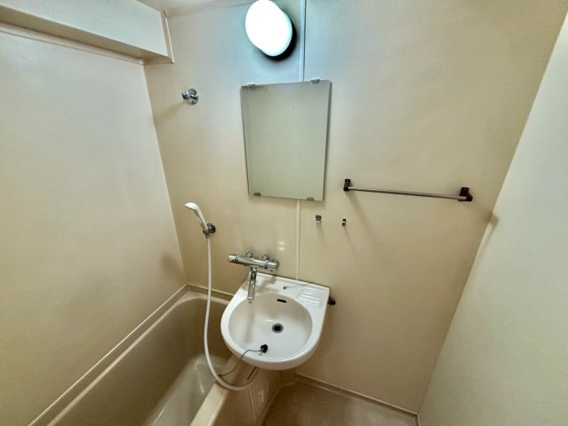 ファーストイン手柄の洗面所