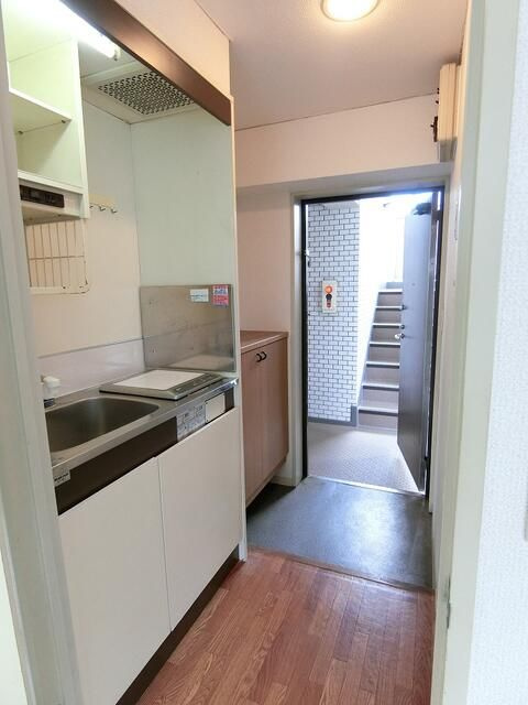 日興パレス武蔵関の玄関