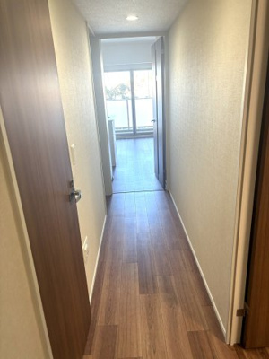 【玄関】 | ひばりが丘フィールズ2番街 | 玄関からリビングへ続く廊下です