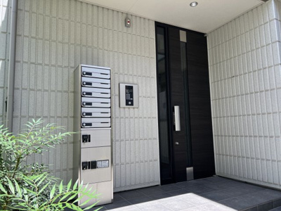 【エントランス】 | リベルテ横濱 | リベルテ横濱　エントランス