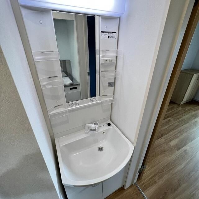 ＭＥＬＤＩＡ新河岸の洗面所