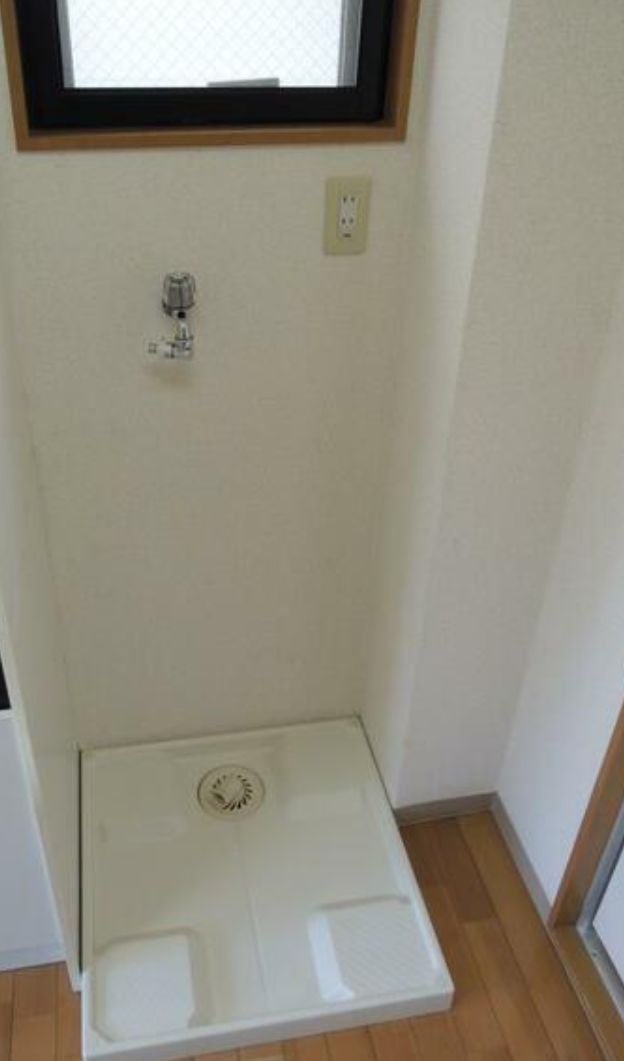 ミレニアム新井の設備|洗濯機置き場☆
