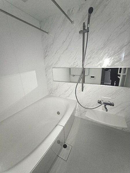 GRAN DUKE伝馬町の浴室